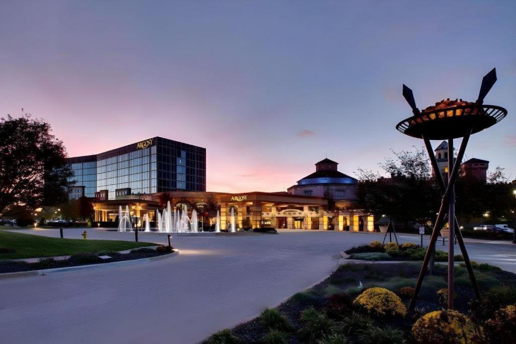 Argosy Casino Hotel & Spa Riverside Ngoại thất bức ảnh